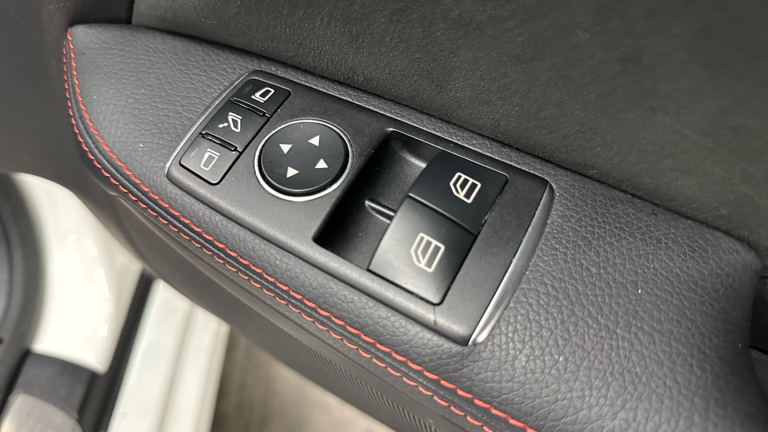 Used Mercedes-Benz SLC 2019 for sale - 76599910: Photo 22