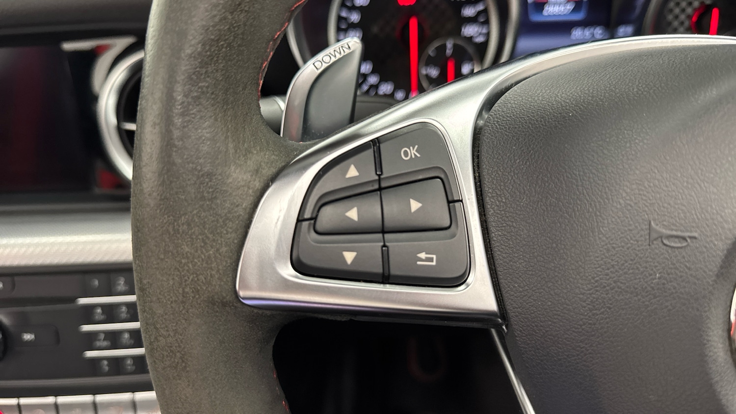 Used Mercedes-Benz SLC 2019 for sale - 76599910: Photo 25