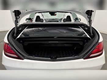 Used Mercedes-Benz SLC 2019 for sale - 76599910: Photo