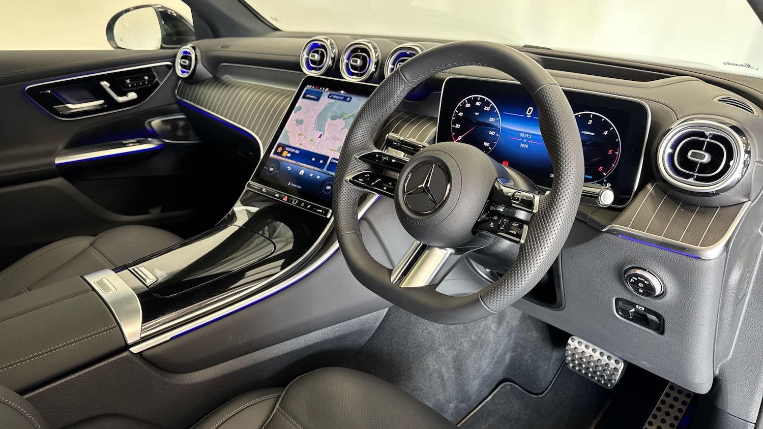 Used Mercedes-Benz GLC 2025 for sale - 78010951: Photo 11