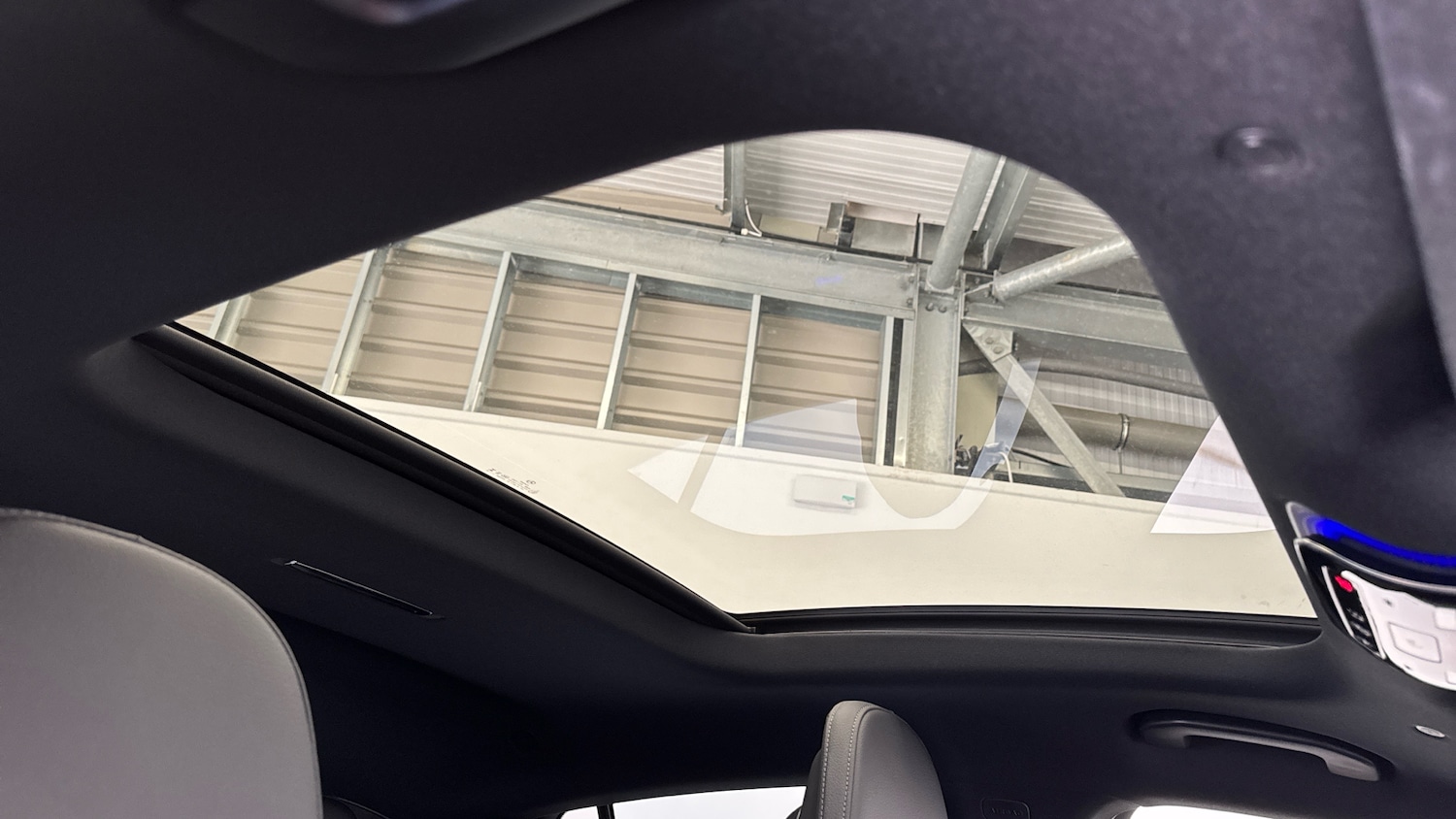 Used Mercedes-Benz GLC 2025 for sale - 78010951: Photo 27