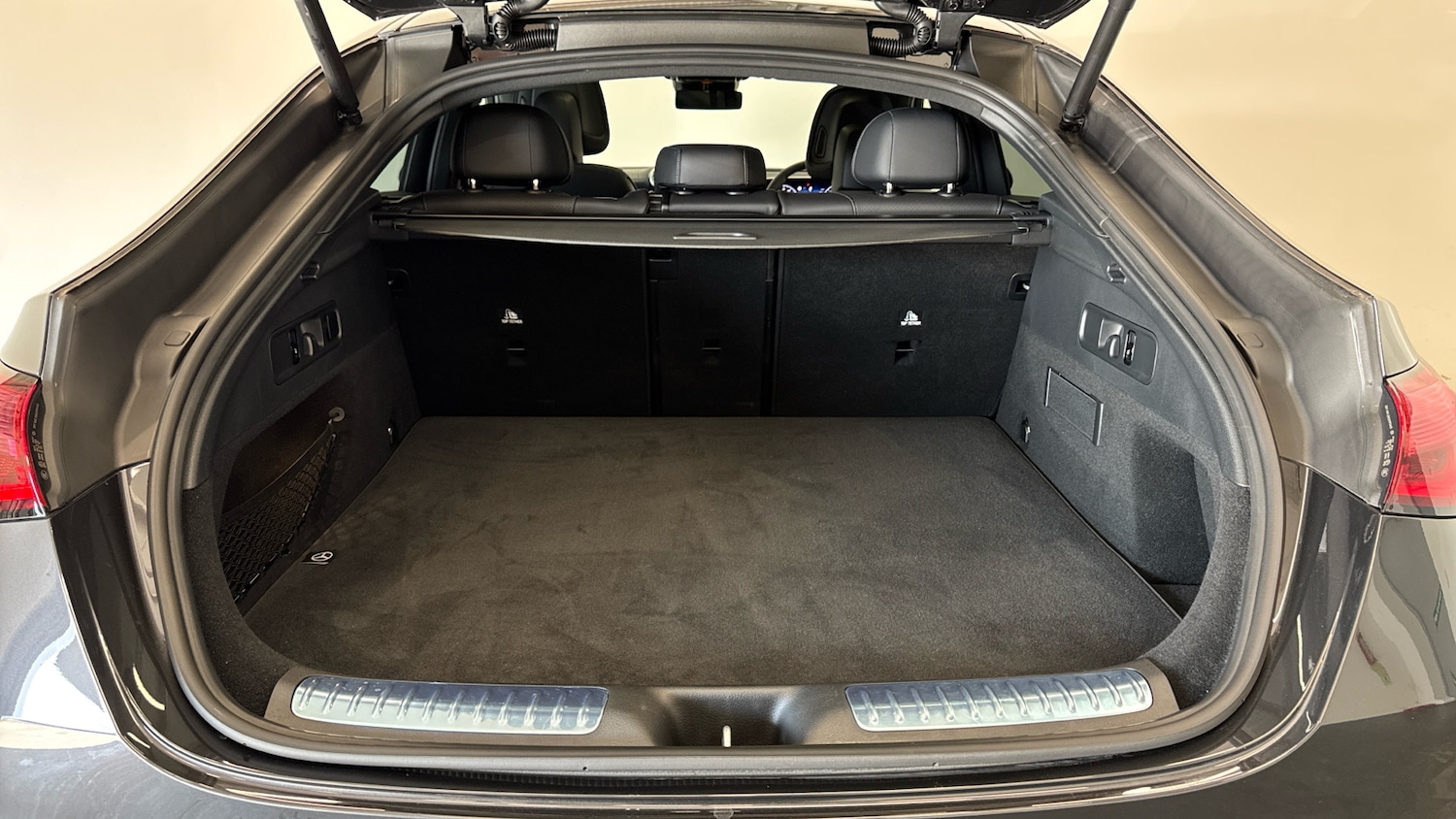 Used Mercedes-Benz GLC 2025 for sale - 78010951: Photo 4