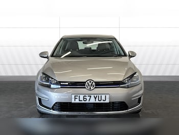 Used Volkswagen Golf 2017 for sale - 77687370: Photo