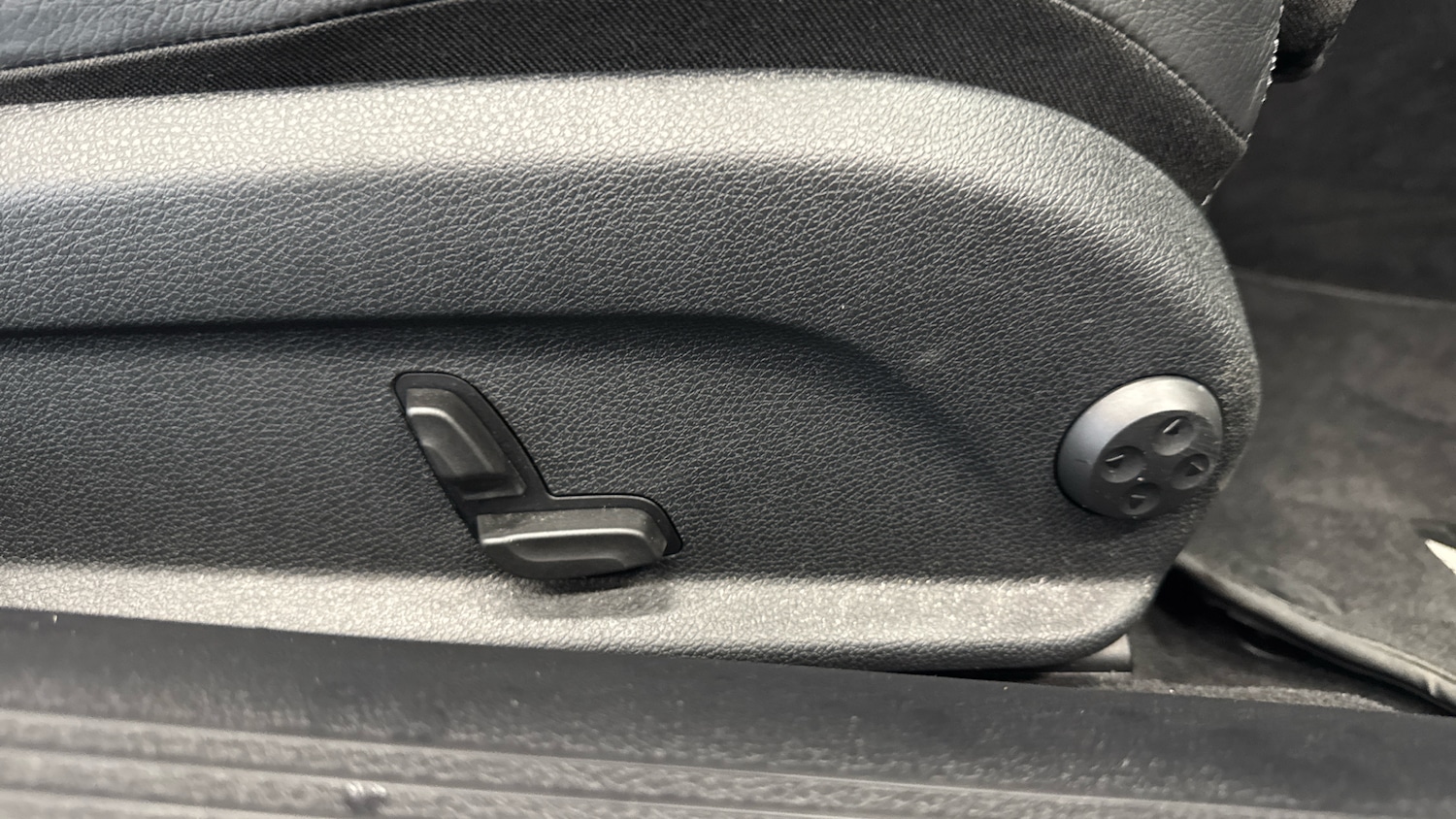 Used Mercedes-Benz E Class 2023 for sale - 76362827: Photo 26