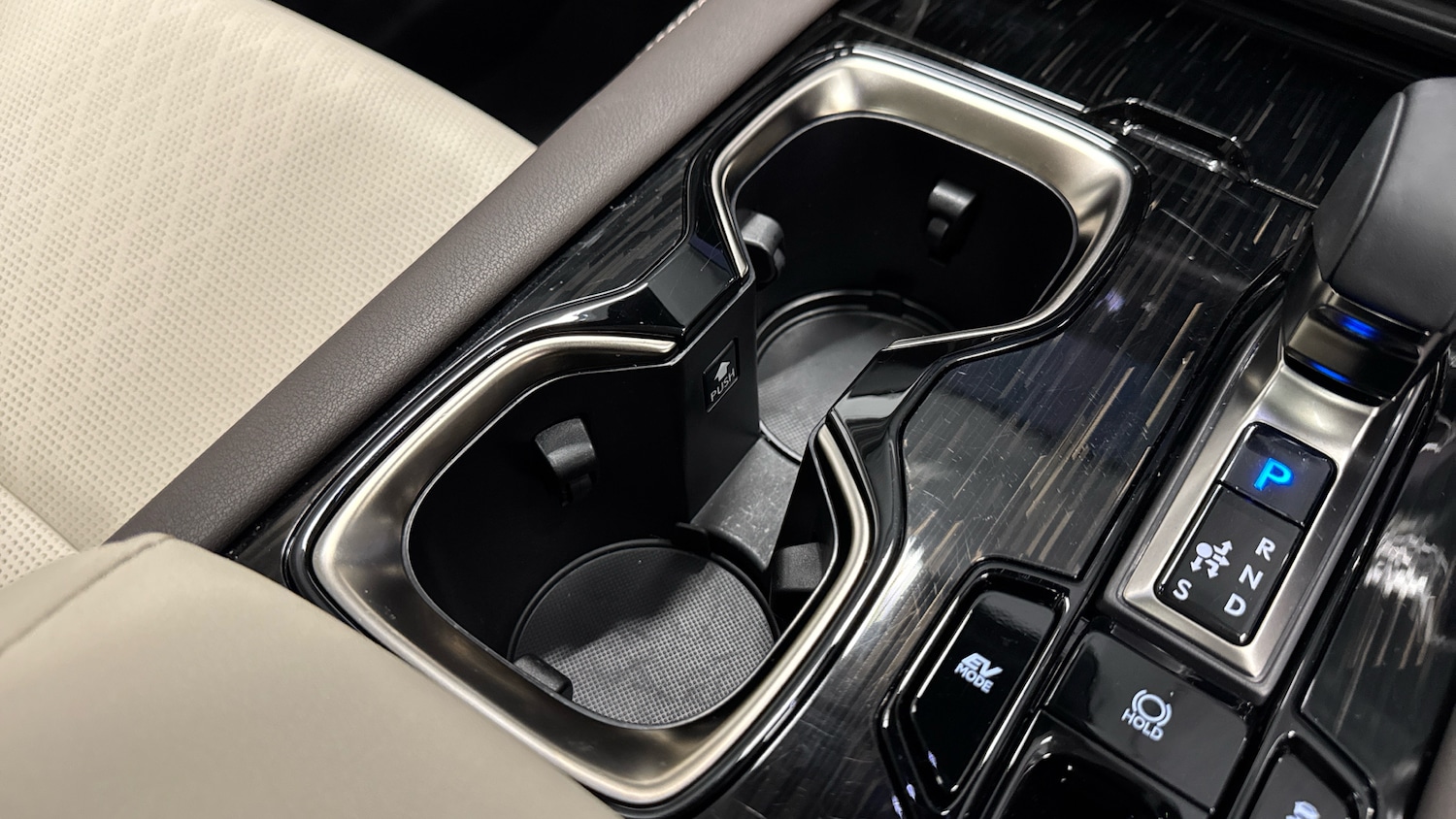 Used Lexus RX 2023 for sale - 77046130: Photo 35