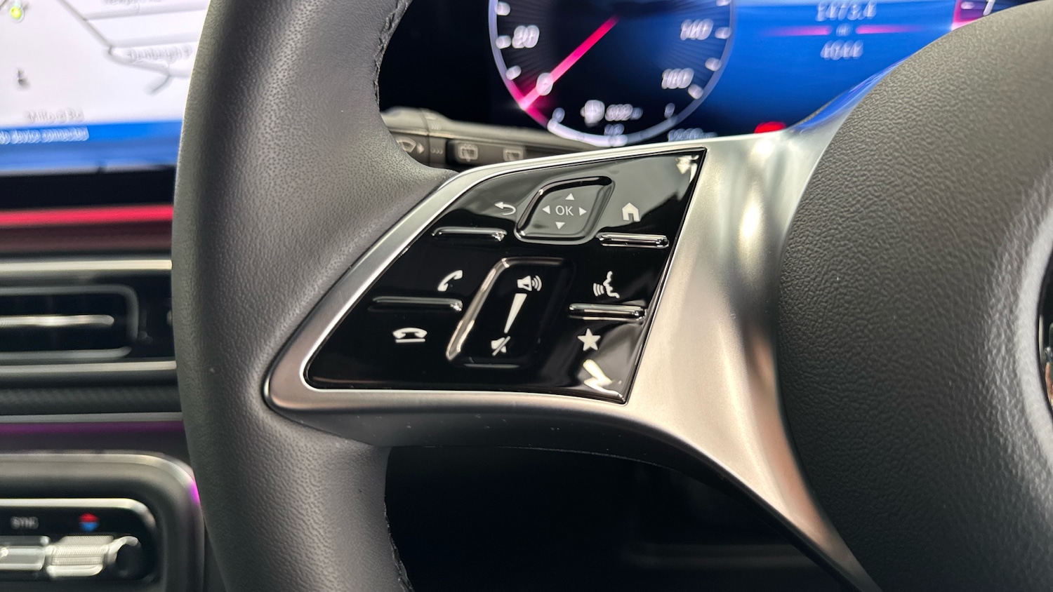 Used Mercedes-Benz V-Class 2025 for sale - 76541709: Photo 25