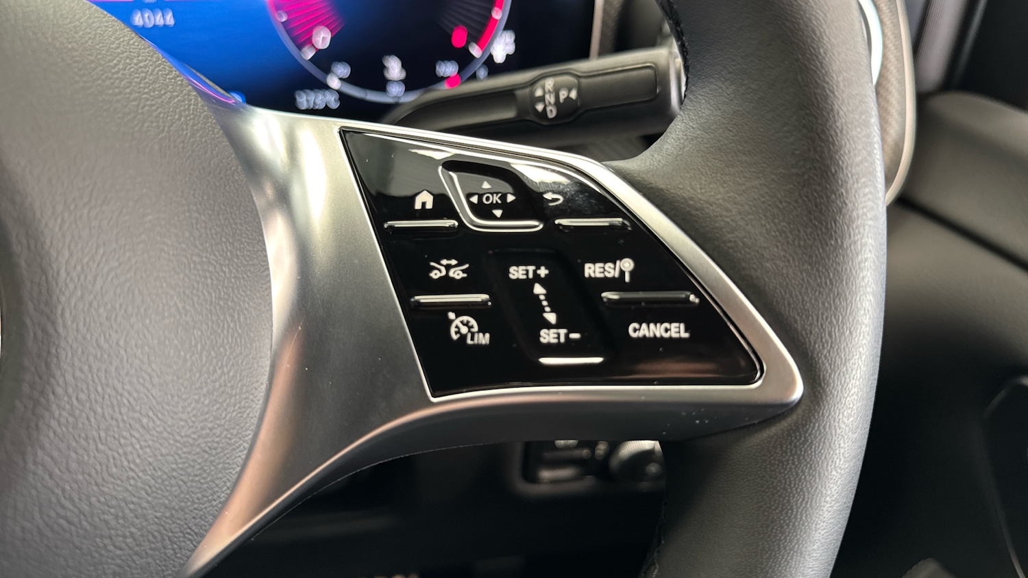 Used Mercedes-Benz V-Class 2025 for sale - 76541709: Photo 26