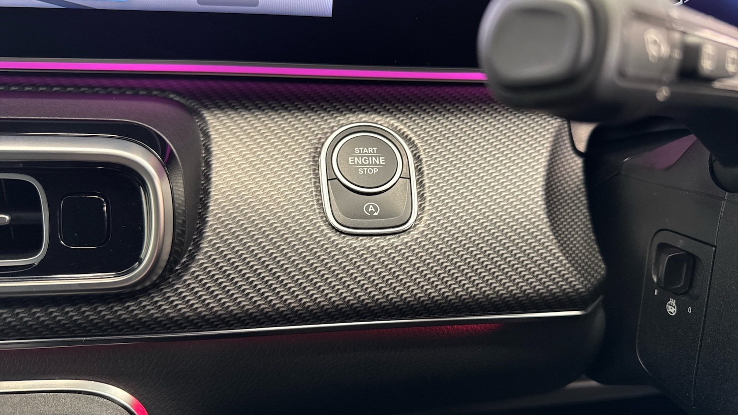 Used Mercedes-Benz V-Class 2025 for sale - 76541709: Photo 28