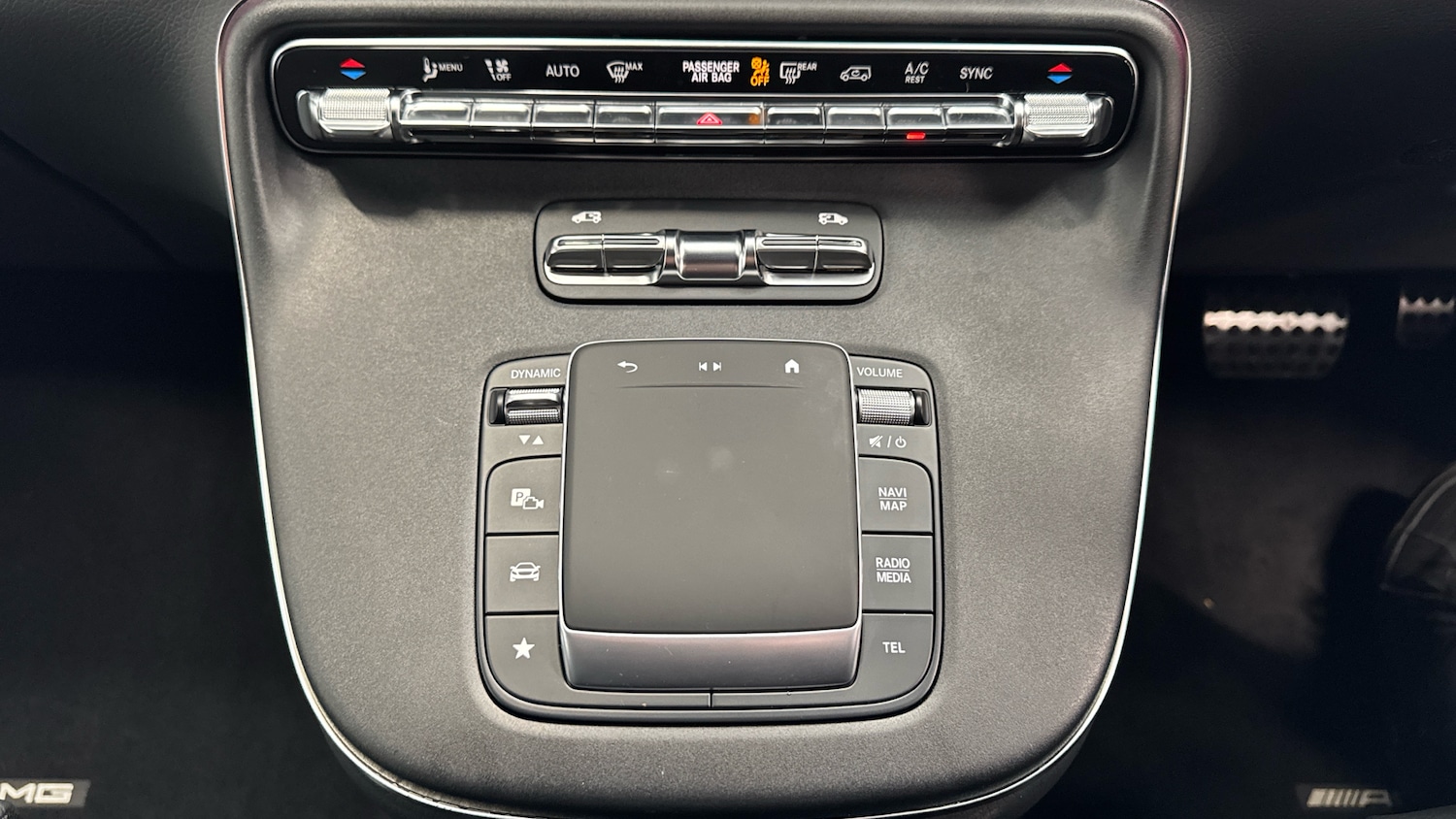 Used Mercedes-Benz V-Class 2025 for sale - 76541709: Photo 30