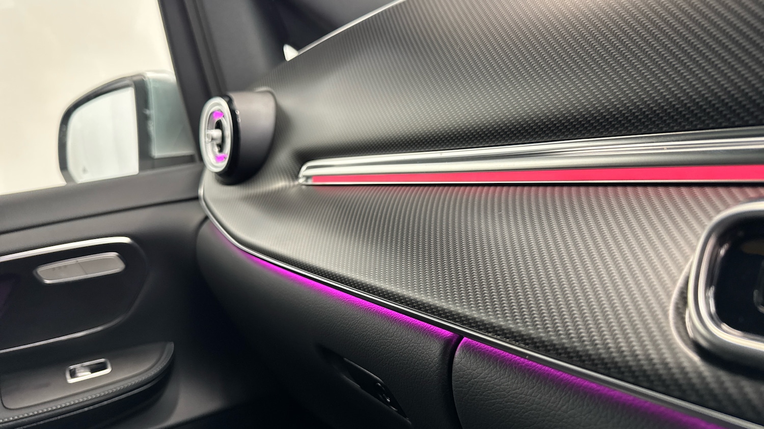 Used Mercedes-Benz V-Class 2025 for sale - 76541709: Photo 33