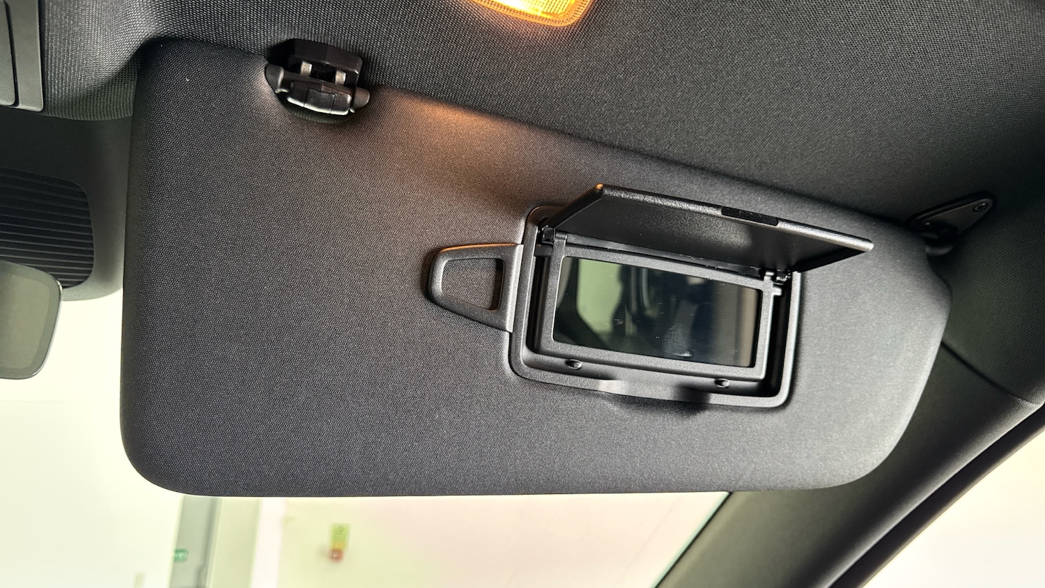 Used Mercedes-Benz V-Class 2025 for sale - 76541709: Photo 36