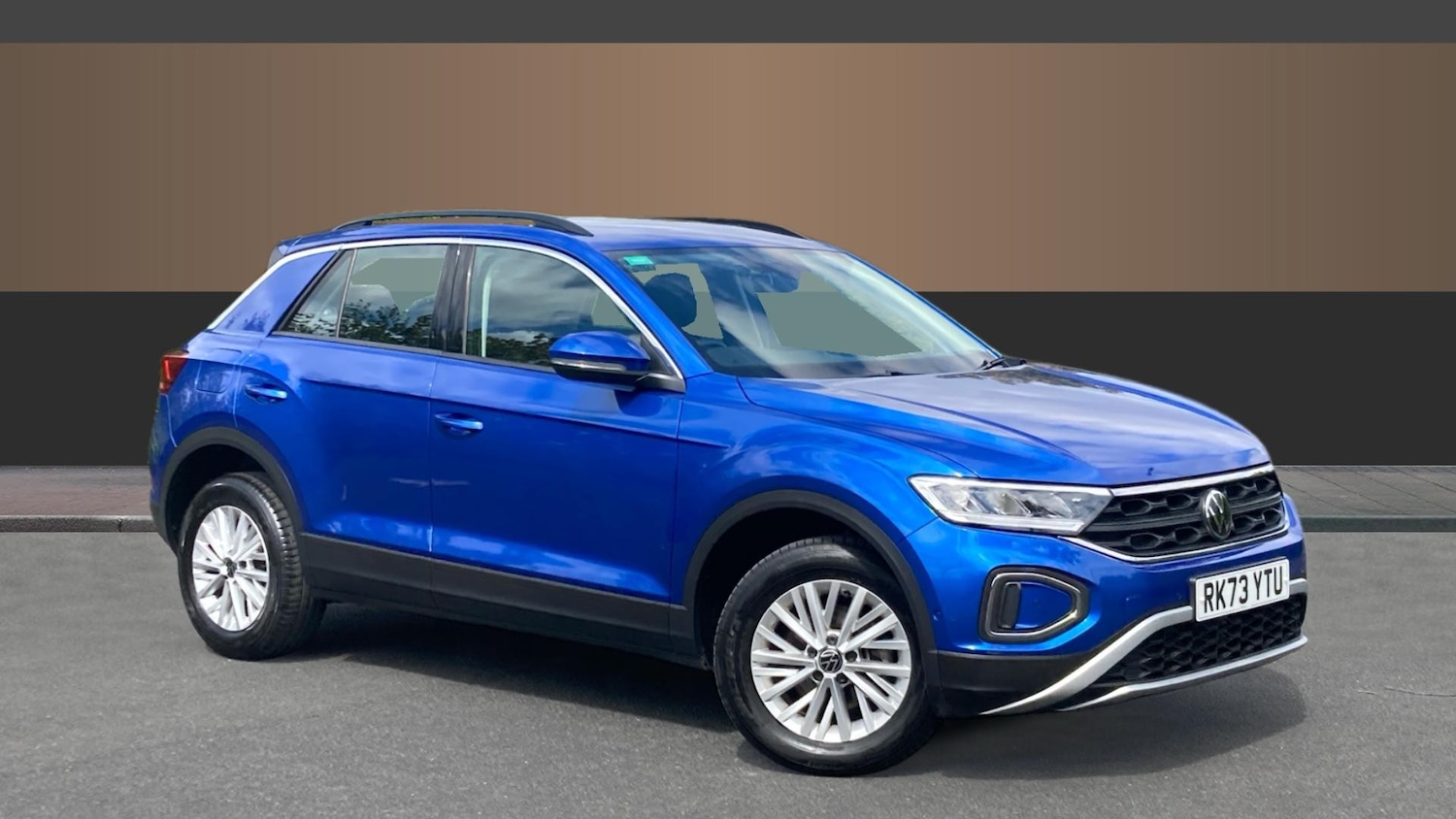 Used Volkswagen T-Roc 2023 for sale - 76159850: Photo 1