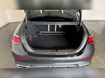 Used Mercedes-Benz E Class 2024 for sale - 78991936: Photo