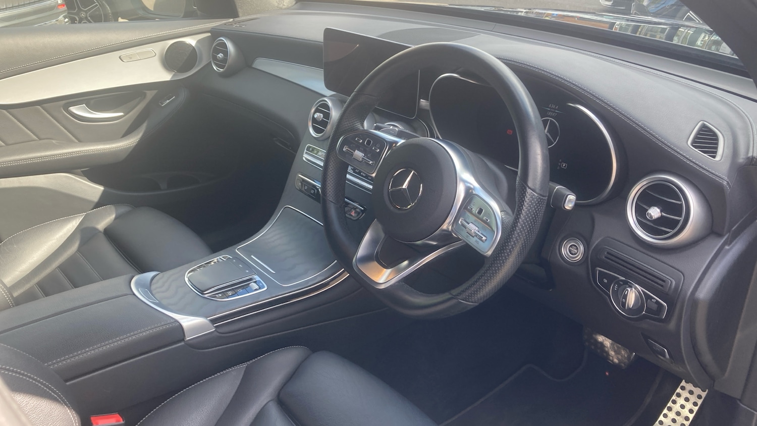 Used Mercedes-Benz GLC 2023 for sale - 76194730: Photo 11