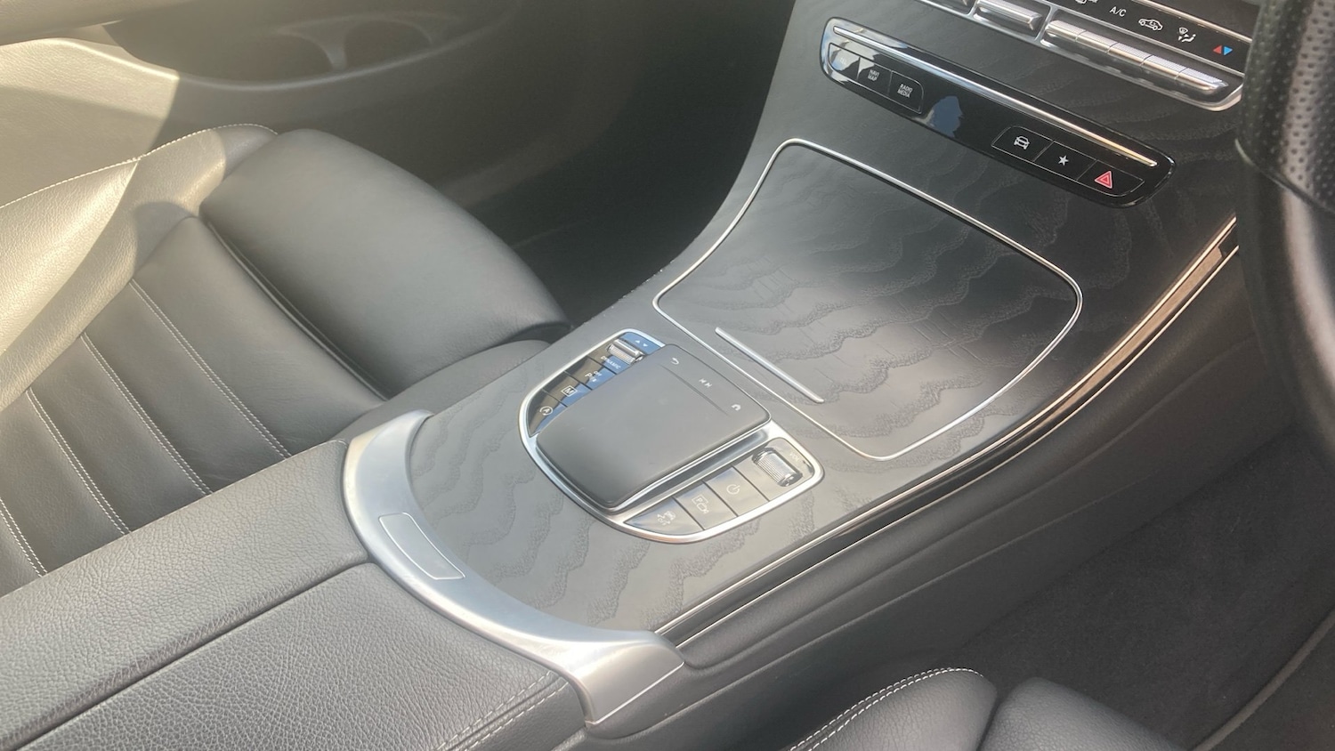 Used Mercedes-Benz GLC 2023 for sale - 76194730: Photo 13