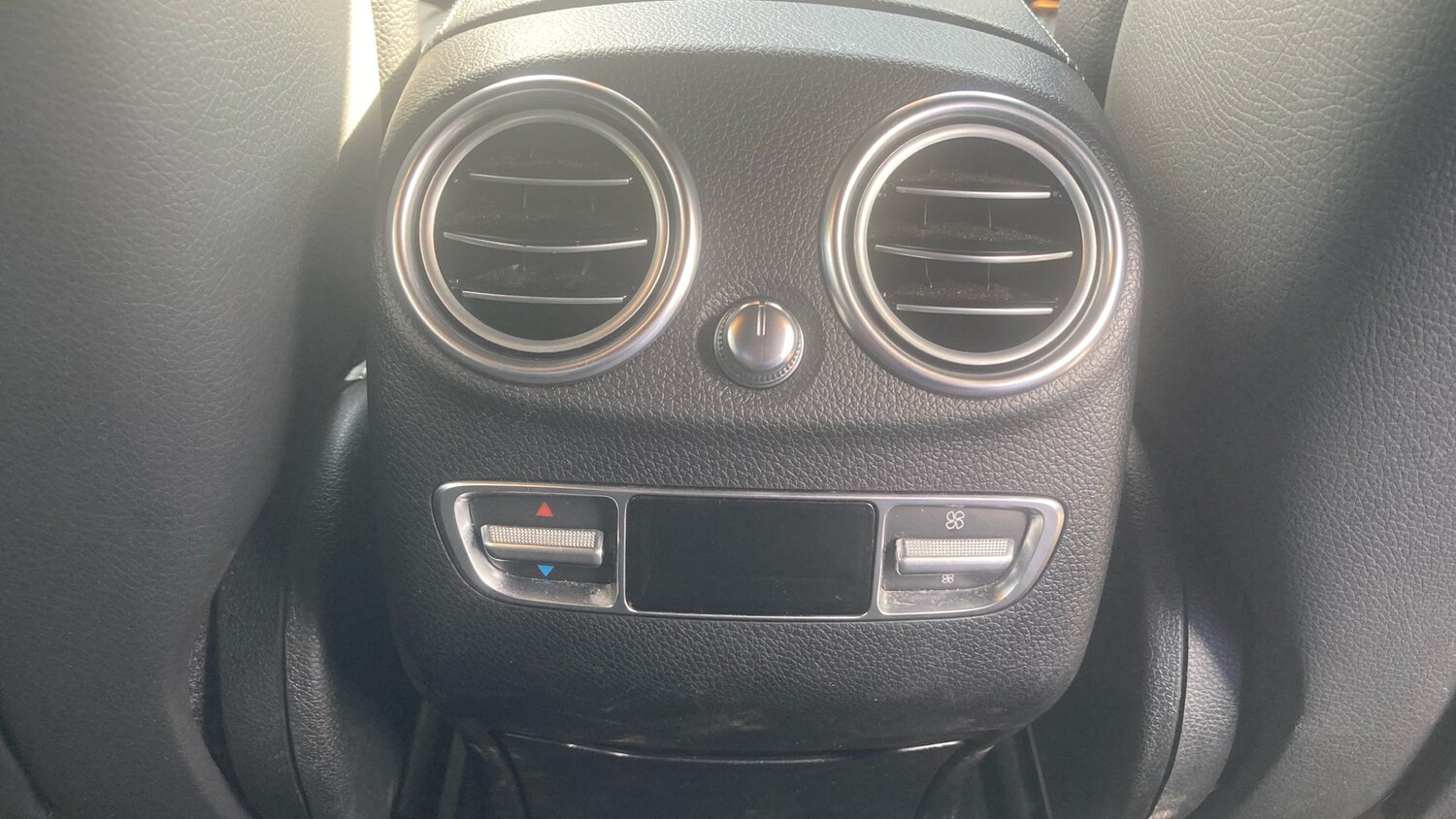 Used Mercedes-Benz GLC 2023 for sale - 76194730: Photo 24