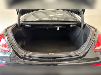 Used Mercedes-Benz E Class 2020 for sale - 79329795: Photo