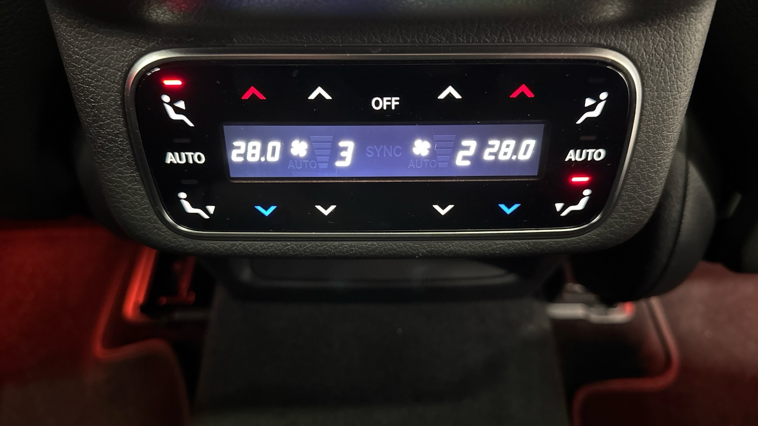 Used Mercedes-Benz GLC 2024 for sale - 77273514: Photo 21