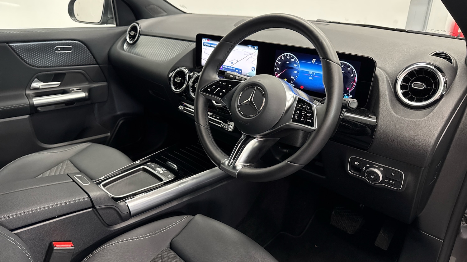 Used Mercedes-Benz GLA 2025 for sale - 77210928: Photo 11