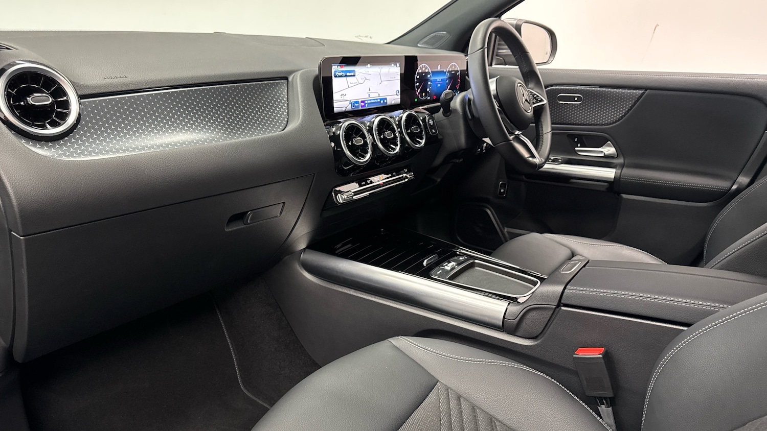 Used Mercedes-Benz GLA 2025 for sale - 77210928: Photo 9