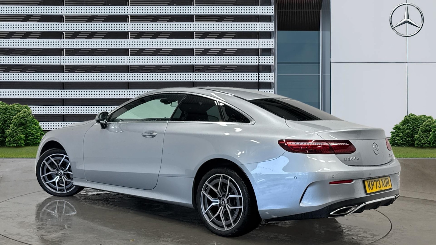 Used Mercedes-Benz E Class 2023 for sale - 77324382: Photo 2