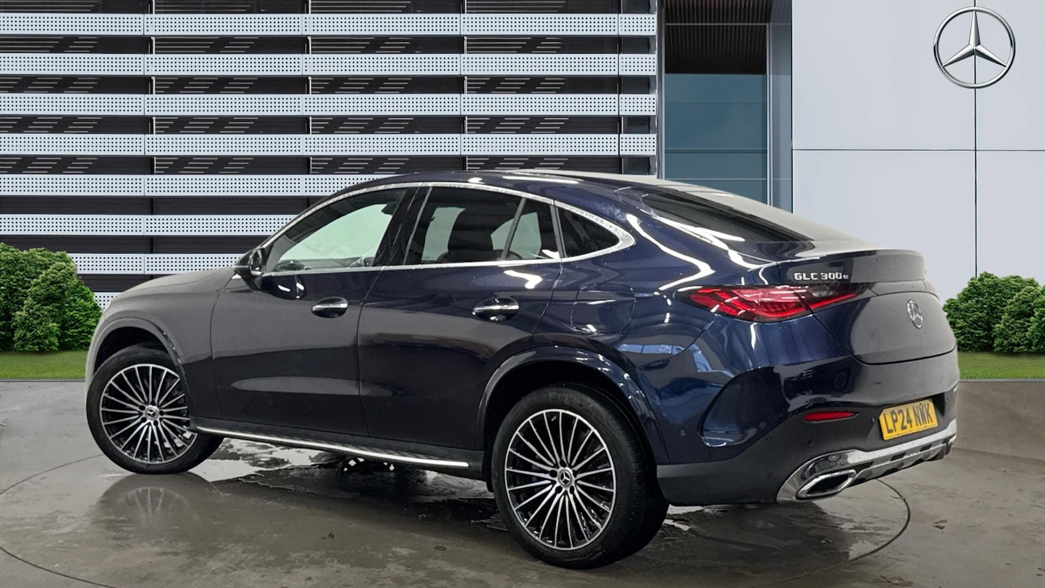 Used Mercedes-Benz GLC 2024 for sale - 77541902: Photo 2