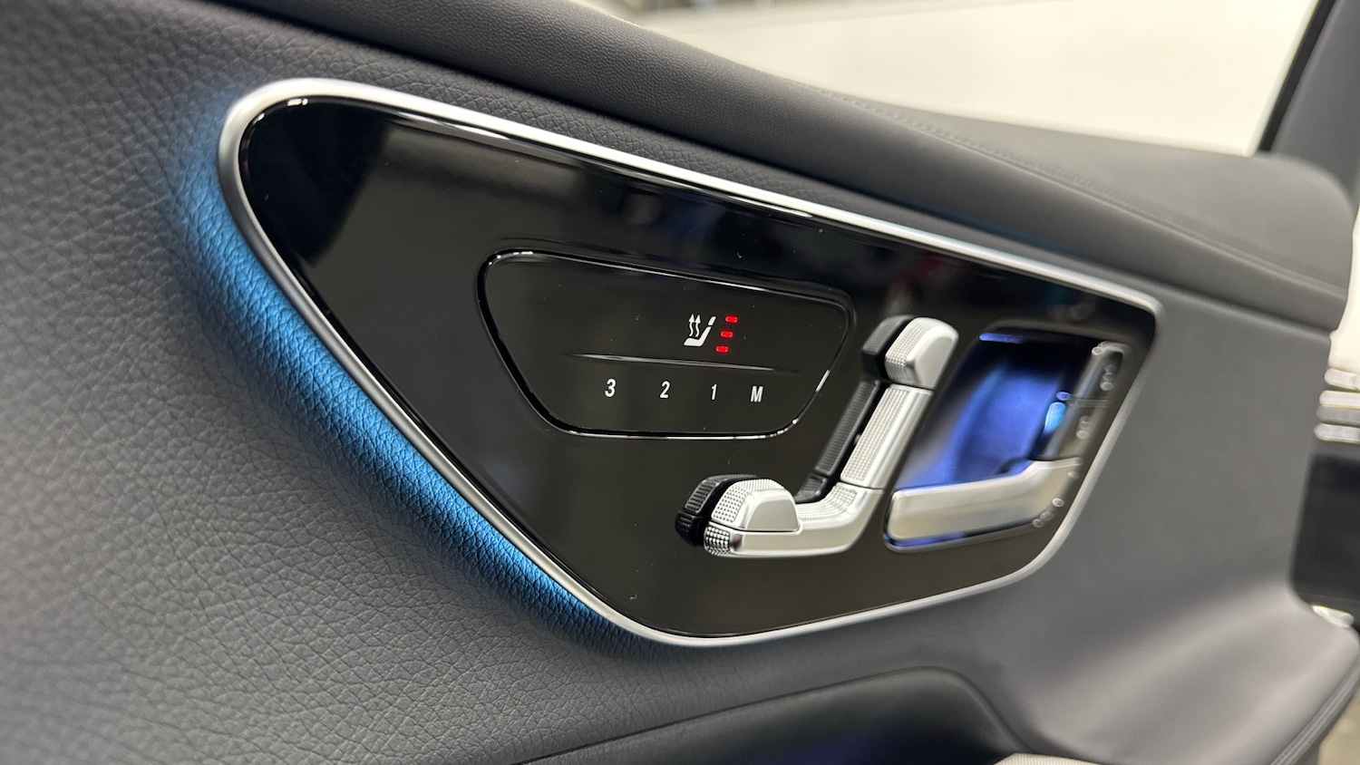 Used Mercedes-Benz GLC 2024 for sale - 77541902: Photo 24