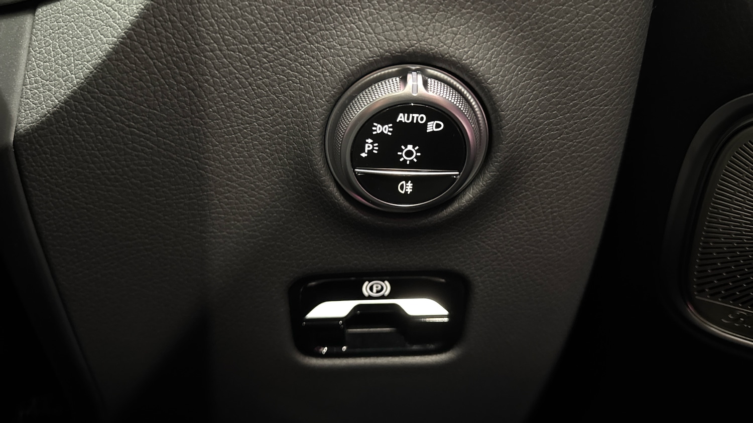 Used Mercedes-Benz GLC 2024 for sale - 77541902: Photo 29