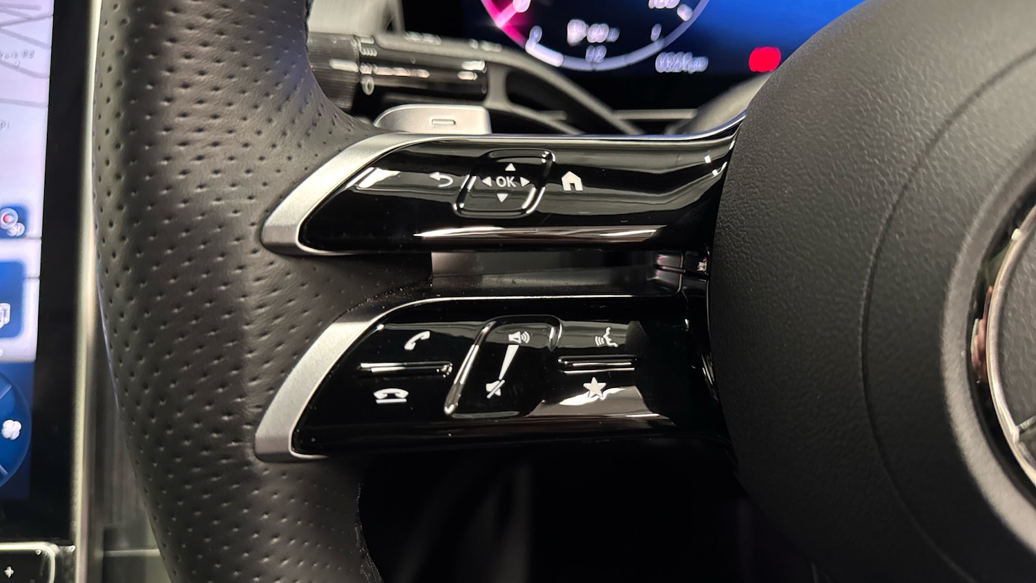 Used Mercedes-Benz GLC 2024 for sale - 77541902: Photo 30