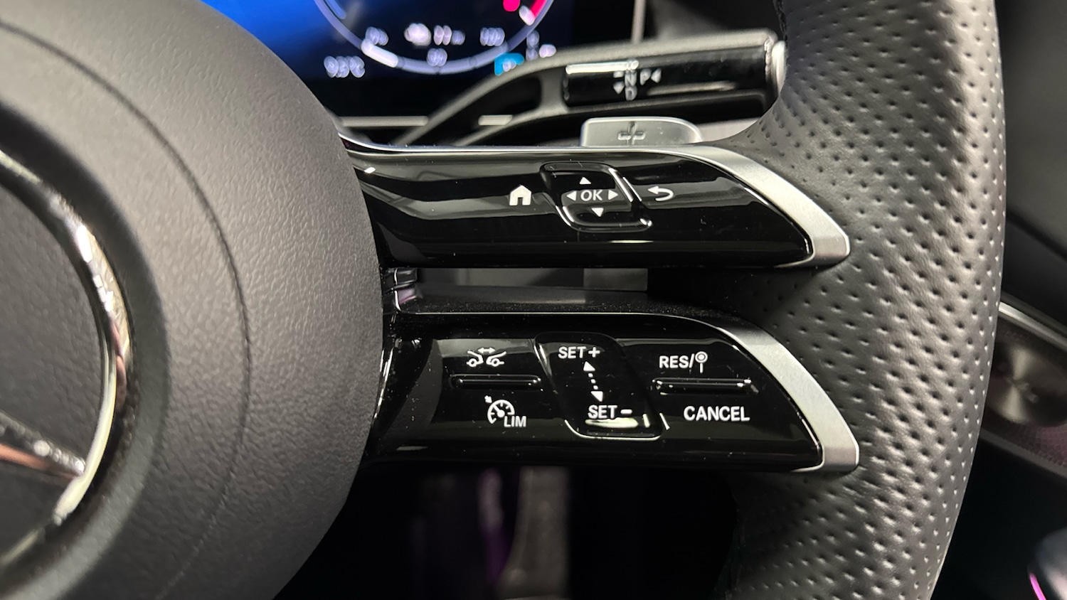 Used Mercedes-Benz GLC 2024 for sale - 77541902: Photo 31