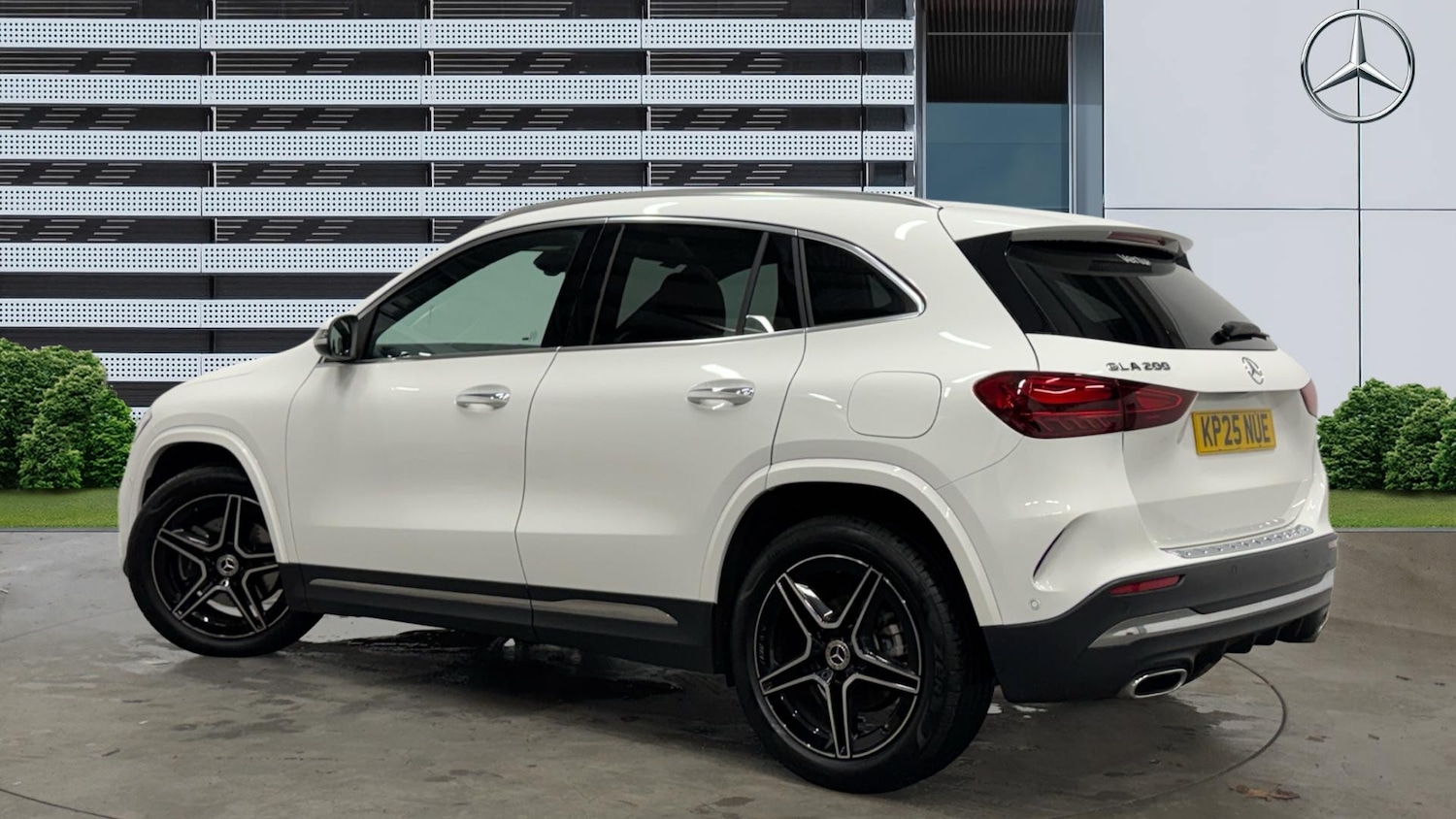 Used Mercedes-Benz GLA 2025 for sale - 77813282: Photo 2