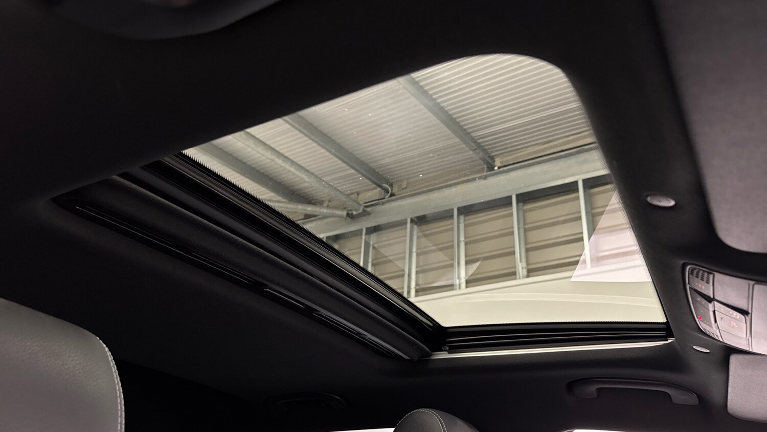 Used Mercedes-Benz EQC 2021 for sale - 77998261: Photo 24