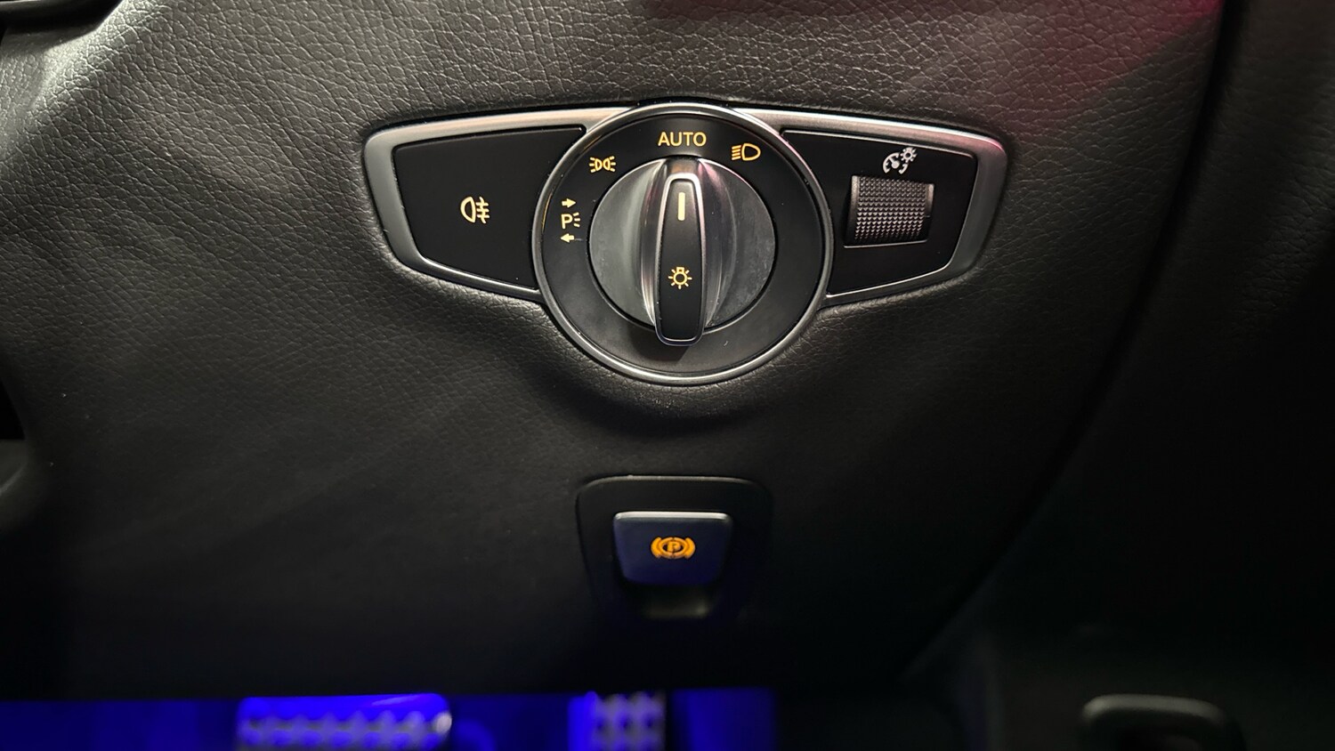 Used Mercedes-Benz EQC 2021 for sale - 77998261: Photo 28