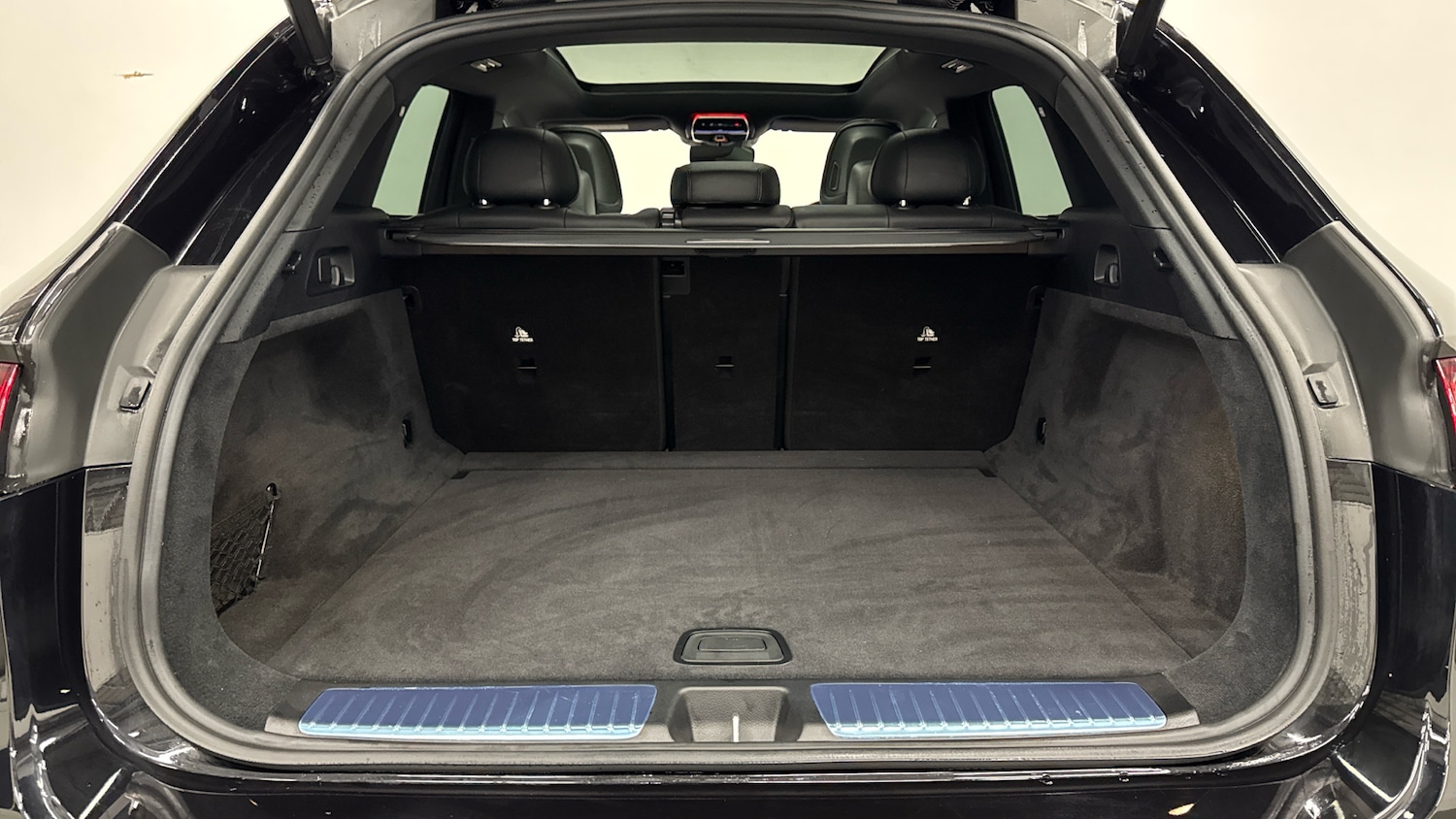 Used Mercedes-Benz EQA 2024 for sale - 77296392: Photo 4