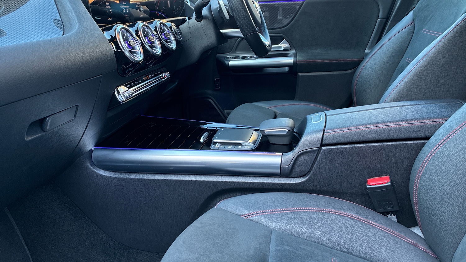 Used Mercedes-Benz GLA 2023 for sale - 77915838: Photo 31