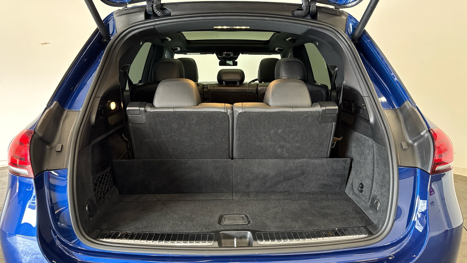 Used Mercedes-Benz GLE 2021 for sale - 77983546: Photo 4