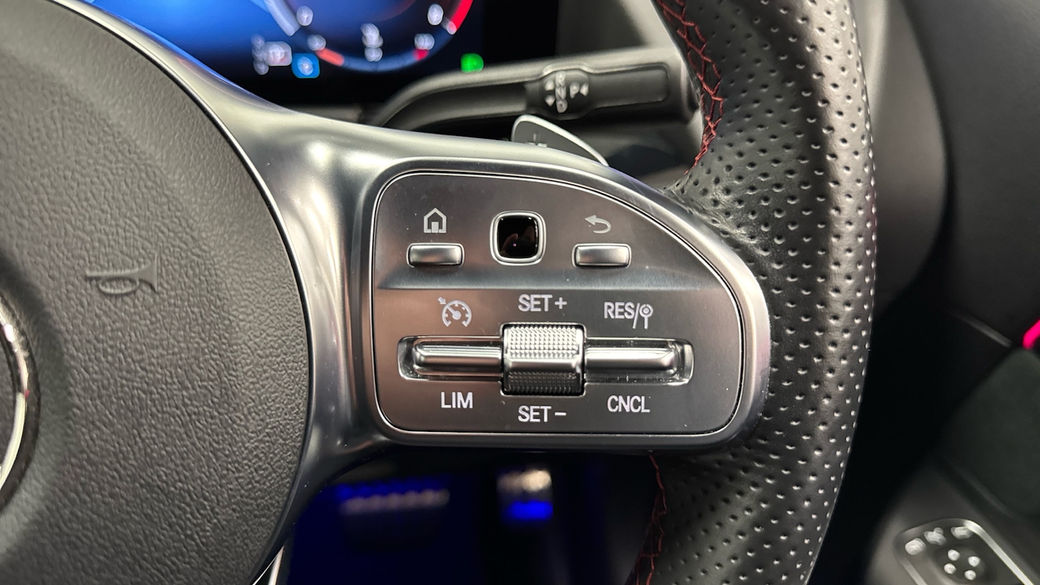 Used Mercedes-Benz GLA 2023 for sale - 77272156: Photo 31