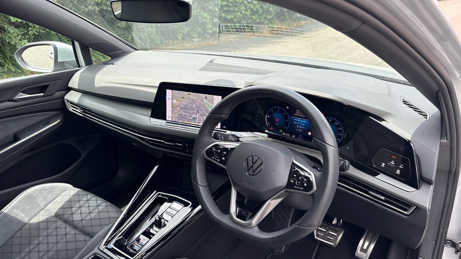 Used Volkswagen Golf 2024 for sale - 76553677: Photo 11