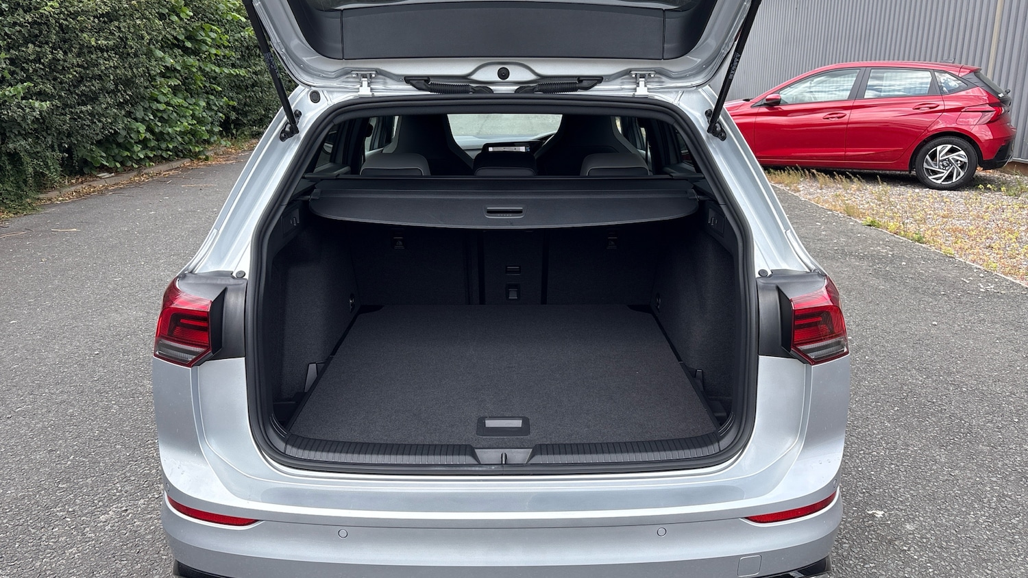 Used Volkswagen Golf 2024 for sale - 76553677: Photo 4