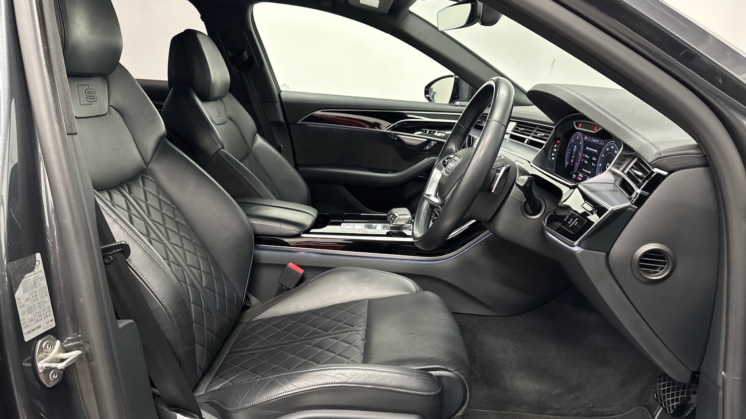 Used Audi A8 2020 for sale - 77220725: Photo 27