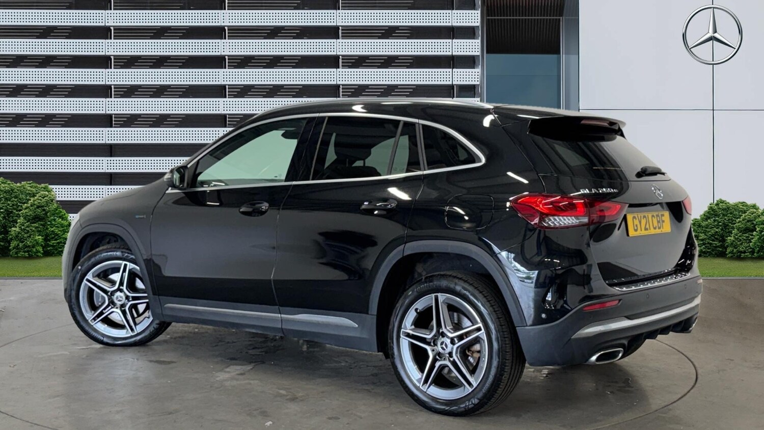 2021 Mercedes-Benz GLA 250e Exclusive Edition 5dr Auto Hatchback Hatchback Hybri - Picture 2 of 24
