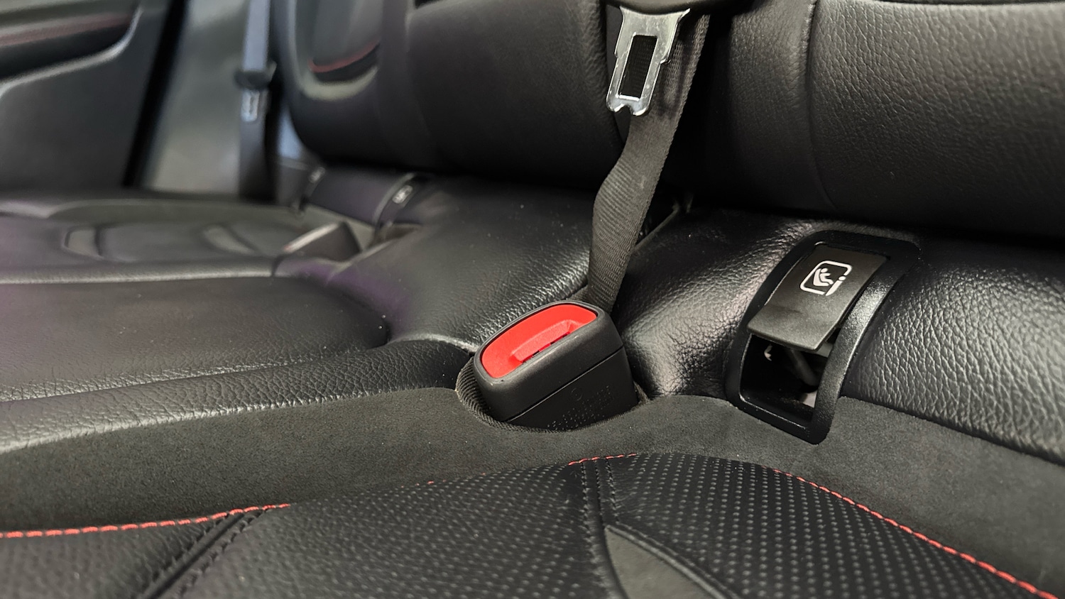 Used Mercedes-Benz GLC 2024 for sale - 77201134: Photo 17