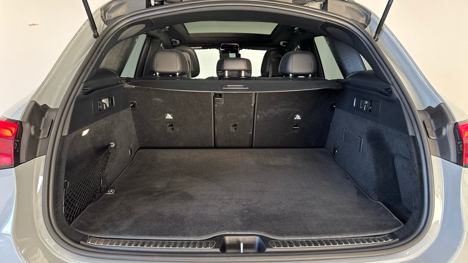 Used Mercedes-Benz GLC 2024 for sale - 77201134: Photo 4