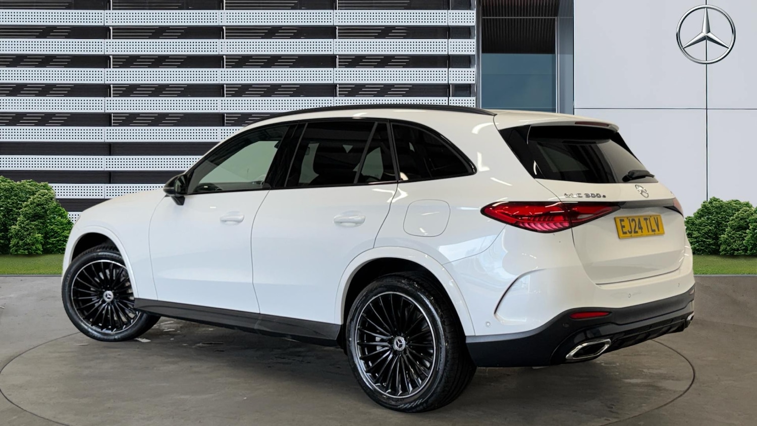 Used Mercedes-Benz GLC 2024 for sale - 78010949: Photo 2