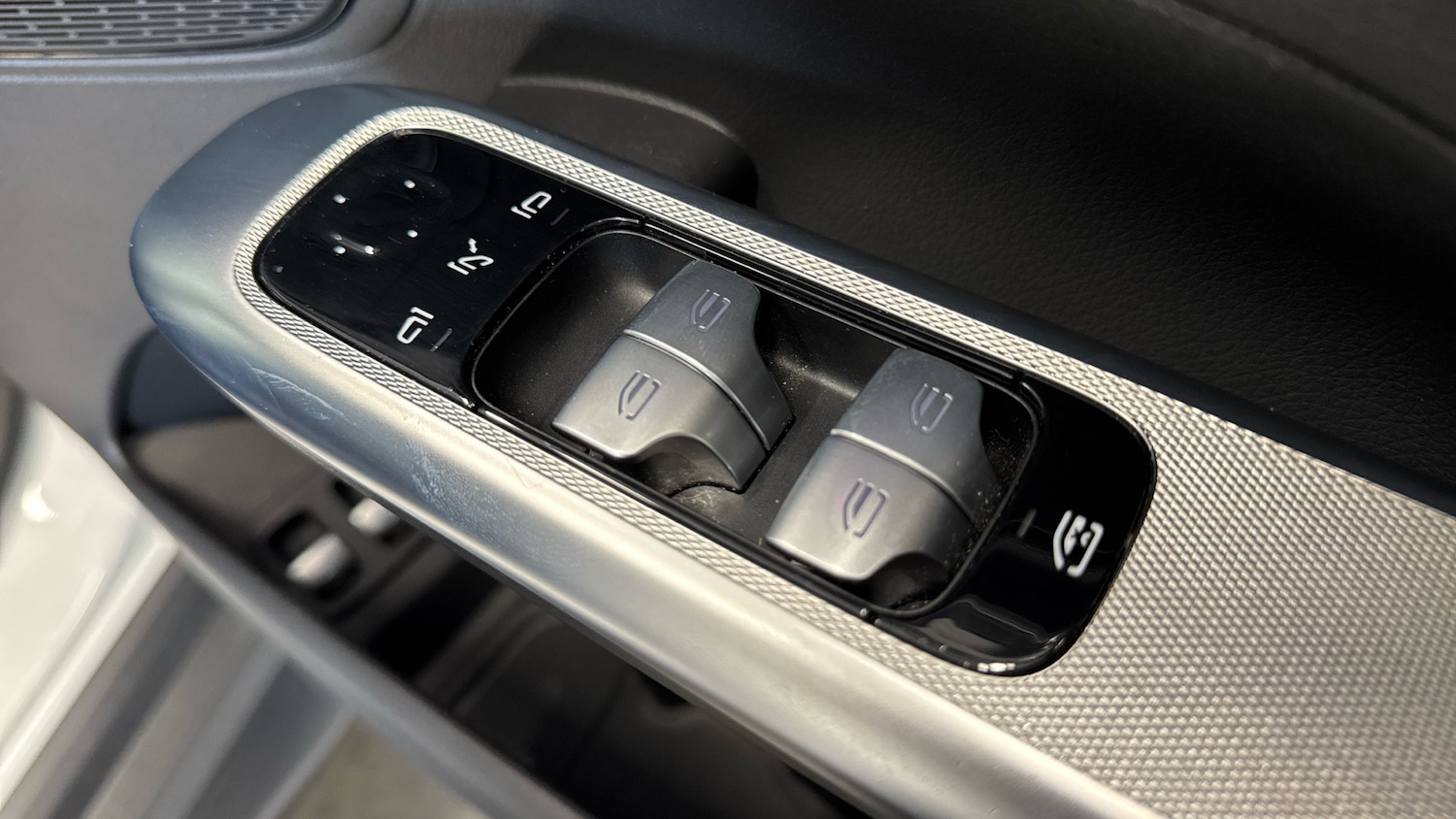 Used Mercedes-Benz GLC 2024 for sale - 78010949: Photo 25