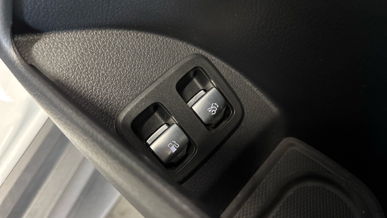 Used Mercedes-Benz GLC 2024 for sale - 78010949: Photo 26