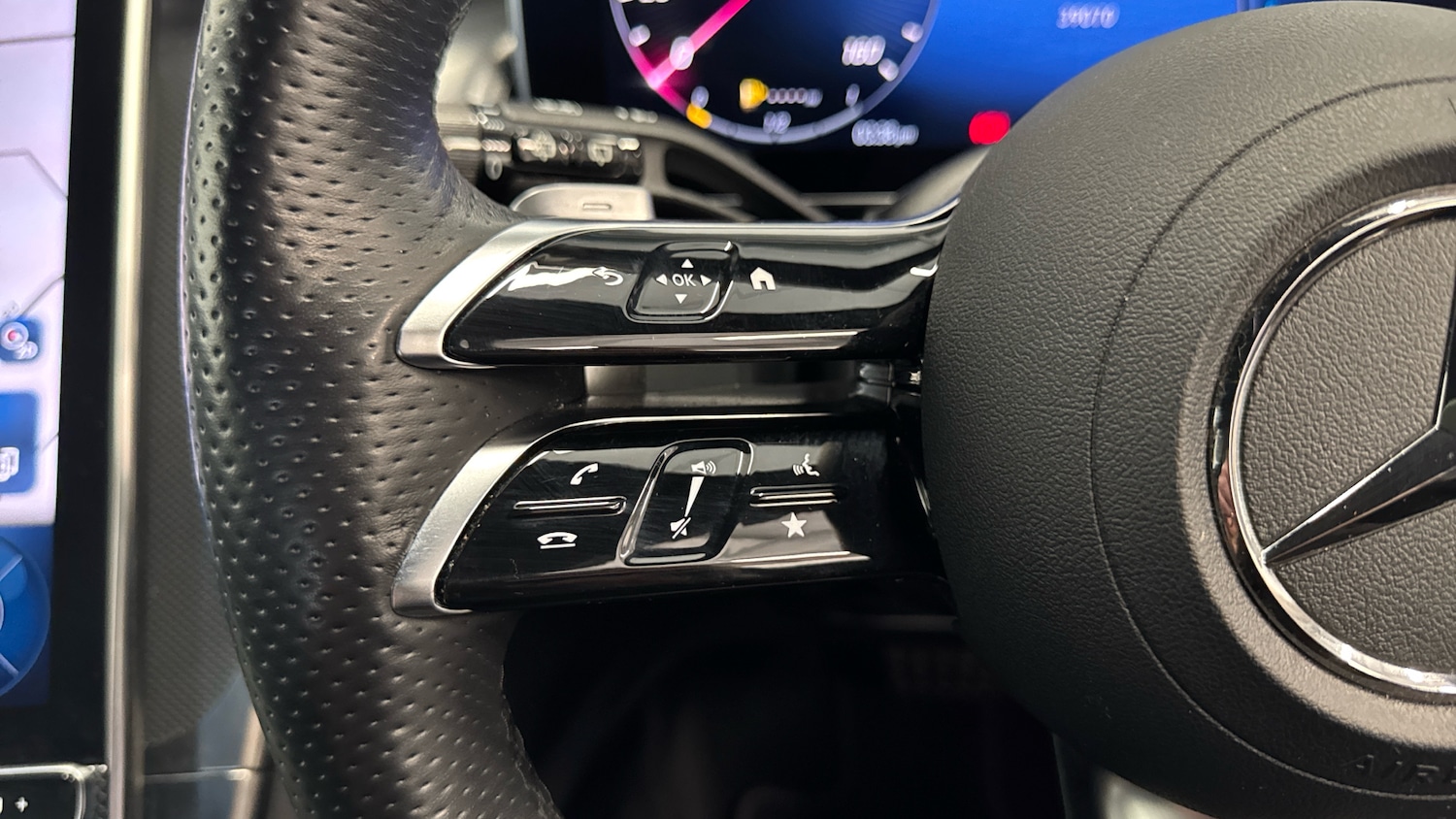 Used Mercedes-Benz GLC 2024 for sale - 78010949: Photo 30