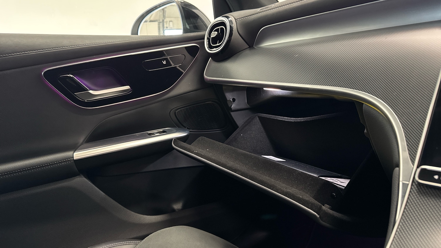 Used Mercedes-Benz GLC 2024 for sale - 78010949: Photo 35