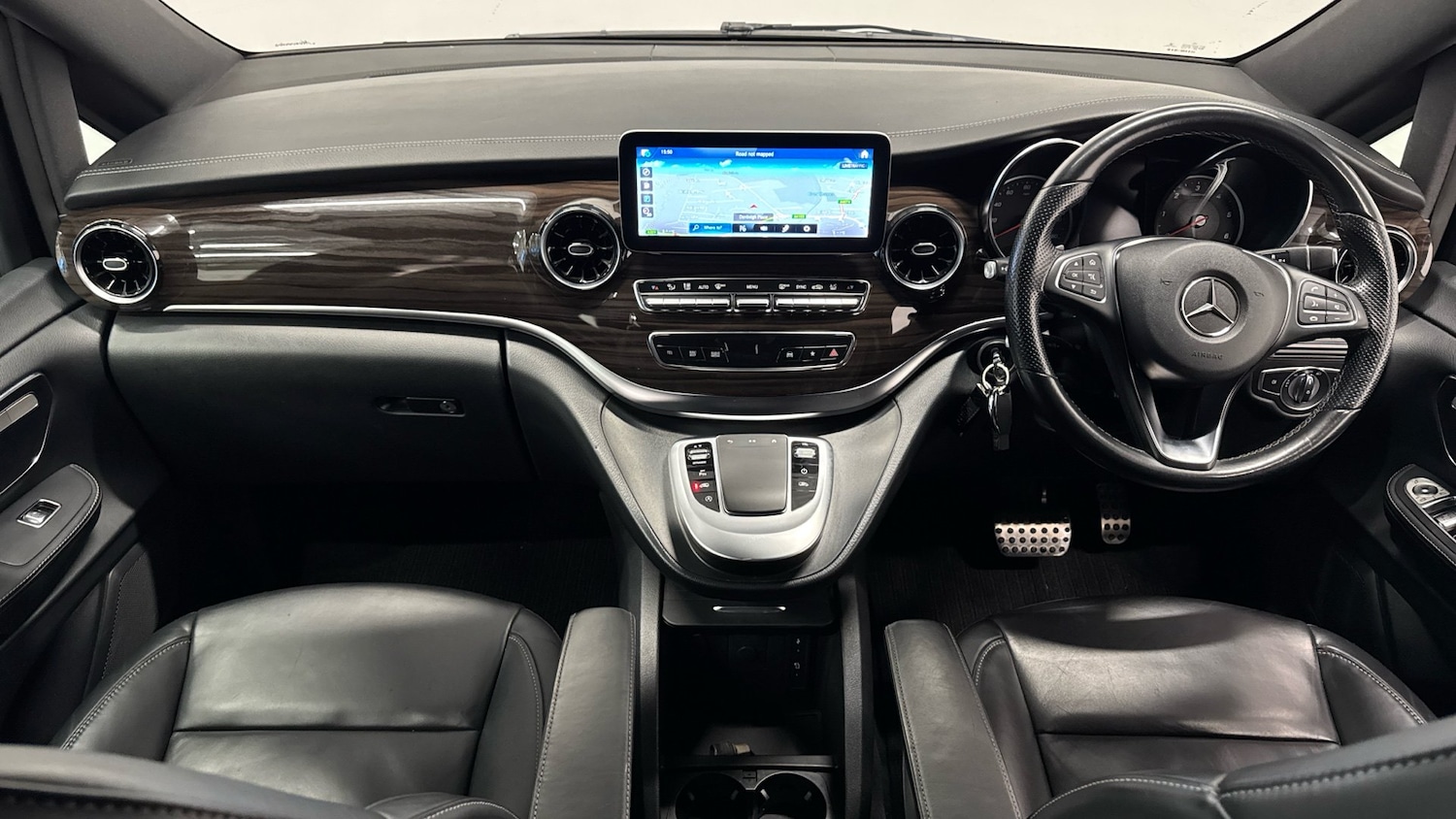 Used Mercedes-Benz V-Class 2020 for sale - 76684010: Photo 10