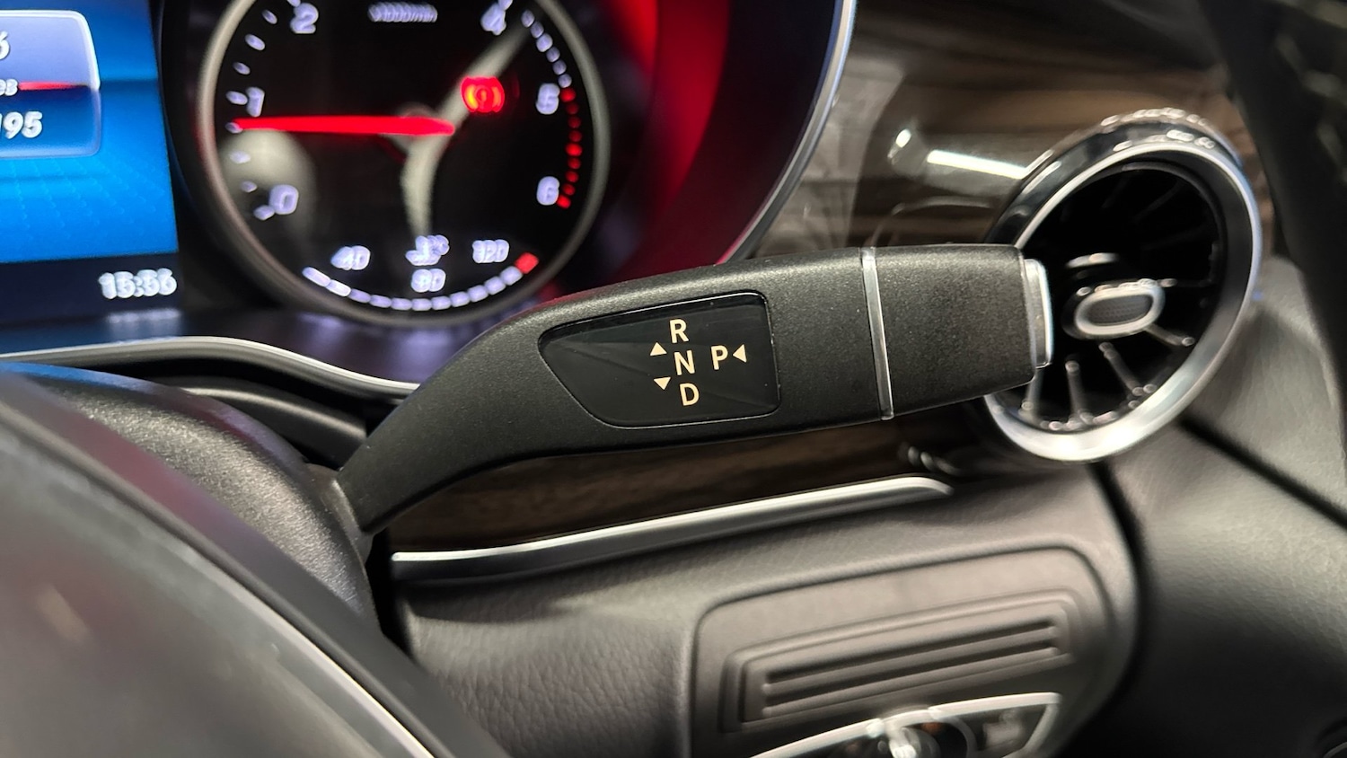 Used Mercedes-Benz V-Class 2020 for sale - 76684010: Photo 13